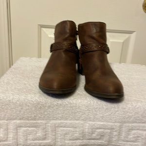 Ankle boots, suede like, distressed look